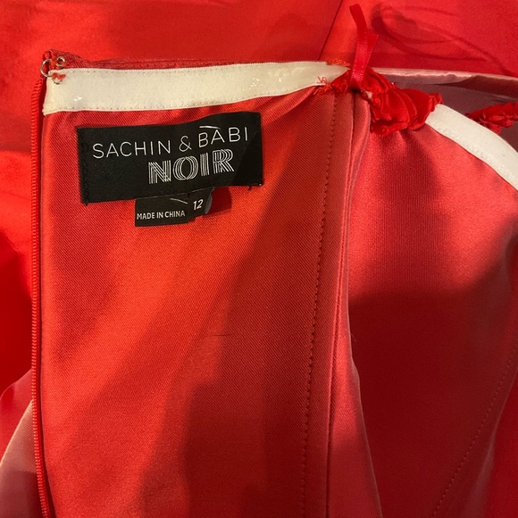 Ball gown from the Sachin & Babin Noir Collection Size 12 - Picture 12 of 16